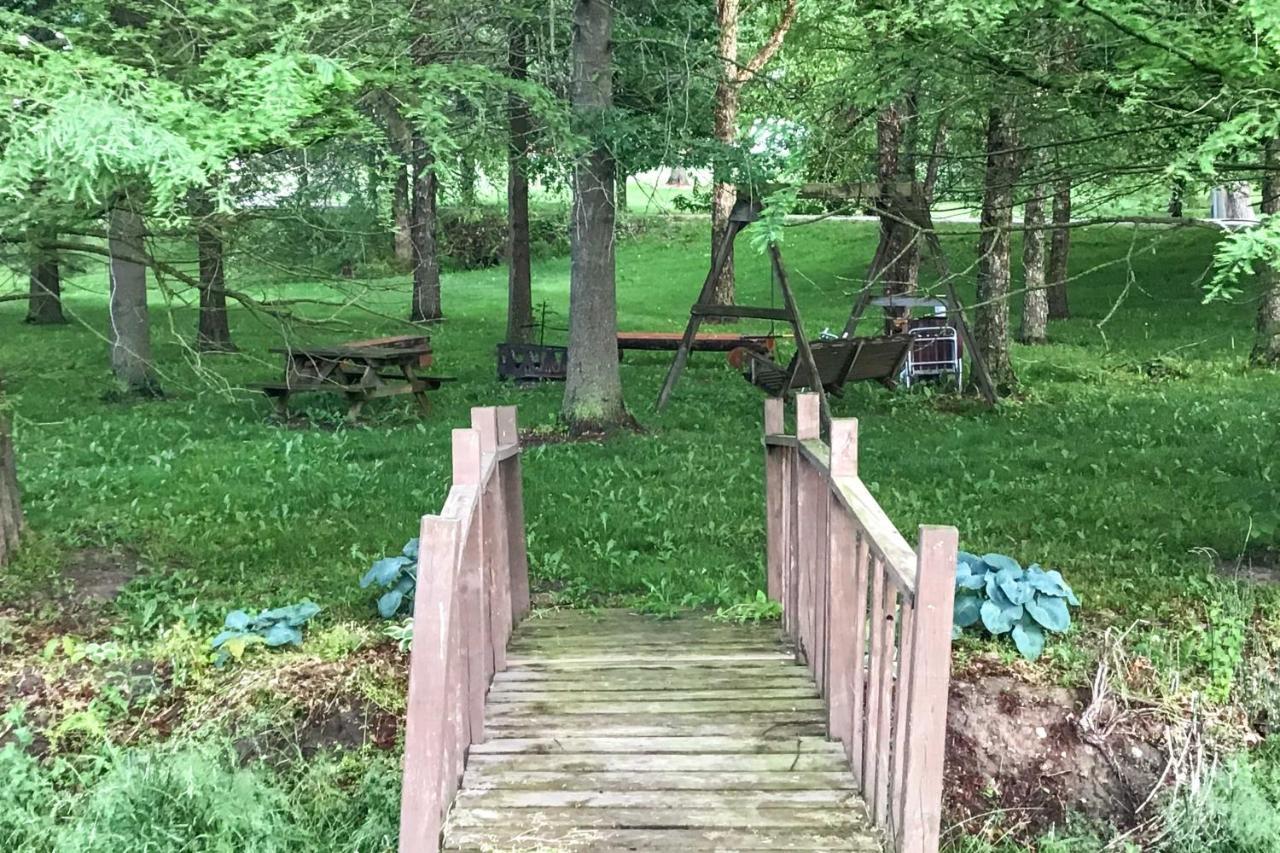 Honey House Cabin - A Quiet Countryside Retreat! Nappanee Zewnętrze zdjęcie