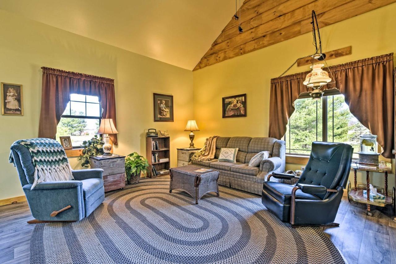Honey House Cabin - A Quiet Countryside Retreat! Nappanee Zewnętrze zdjęcie