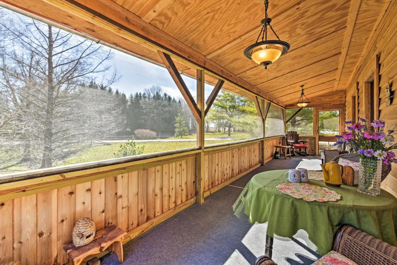 Honey House Cabin - A Quiet Countryside Retreat! Nappanee Zewnętrze zdjęcie